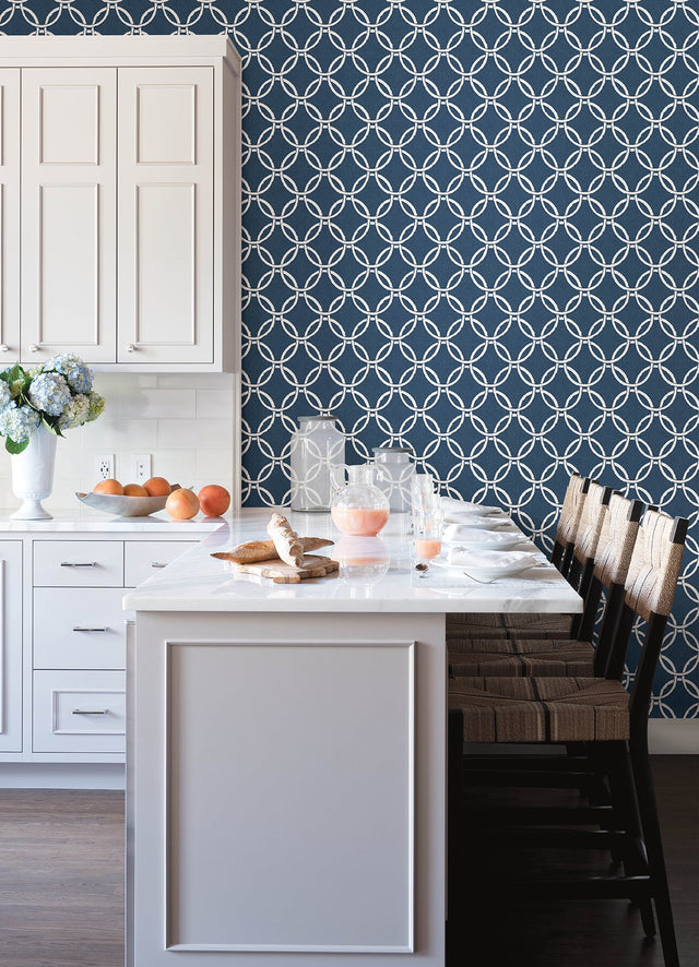 Quelala Navy Ring Ogee Wallpaper with Modern Geometric Chain Pattern - Chesapeake 3122-11002