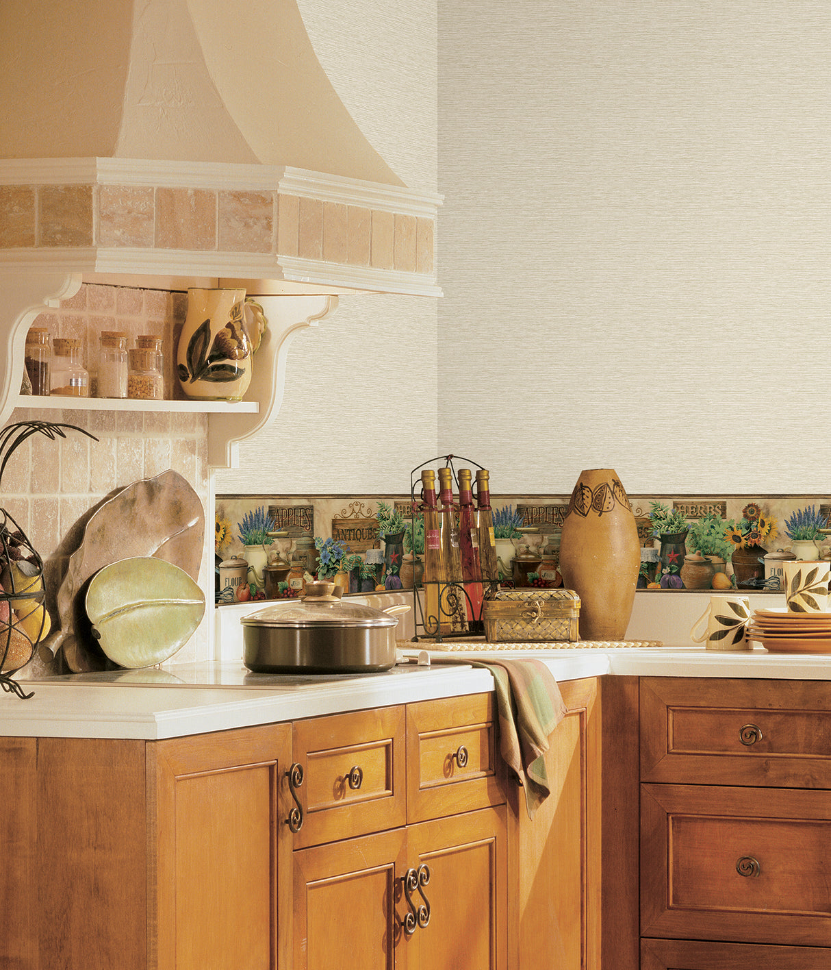 Brittany Black Antiques and Herbs Brown Country Kitchen Wallpaper Border by Chesapeake Penny Lane Prepasted Non Woven Blend Washable - RJ44581