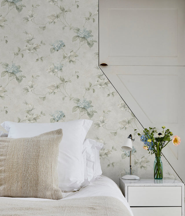 Magnolia Light Blue Hydrangea Trail Wallpaper with Botanical Floral Pattern, Country Style - Chesapeake 3123-76306