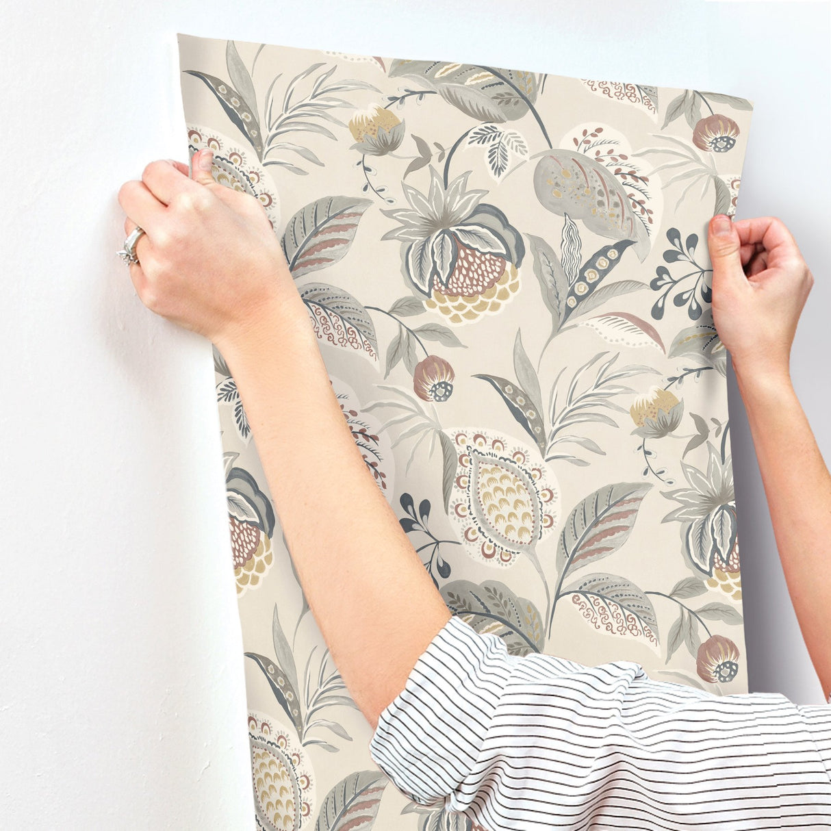 Bohemian Grey Jacobean Wallpaper with Botanical Farmhouse Motif - Chesapeake 3125-72304