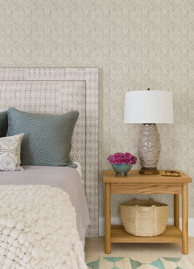 Sandee Grey Medallion Wallpaper with Modern Graphic Medallions - Chesapeake 3125-72313