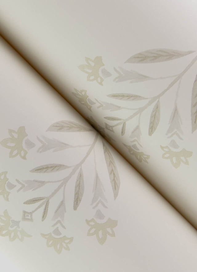 Kova Dove Floral Crest Wallpaper with Farmhouse Botanical Flower Motif - Chesapeake 3125-72349