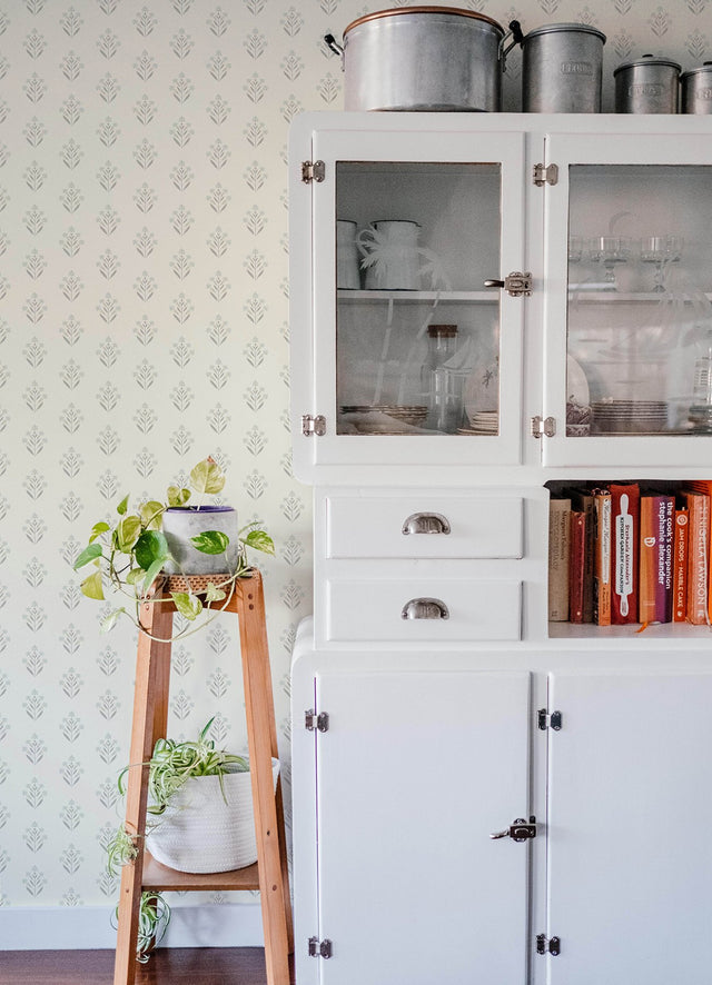 Kova Light Blue Floral Crest Wallpaper with Farmhouse Botanical Flowers Pattern - Chesapeake 3125-72350