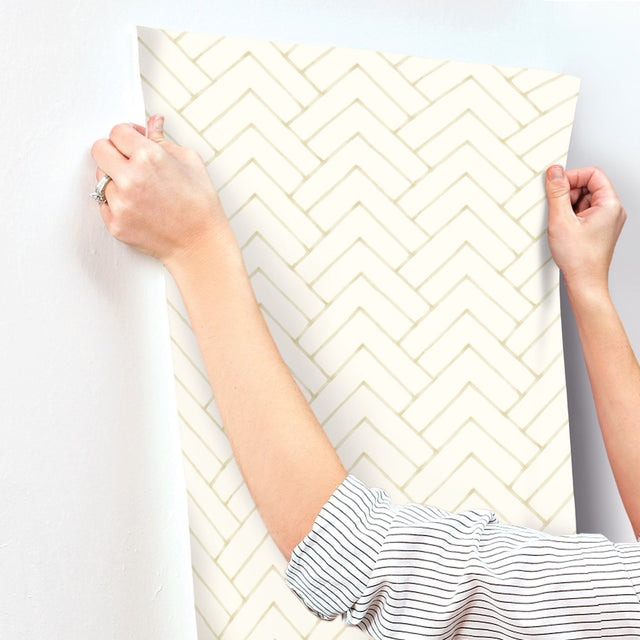 Oswin Light Yellow Tiered Herringbone Wallpaper with Chevron Graphics in Farmhouse Style - Chesapeake 3125-72365