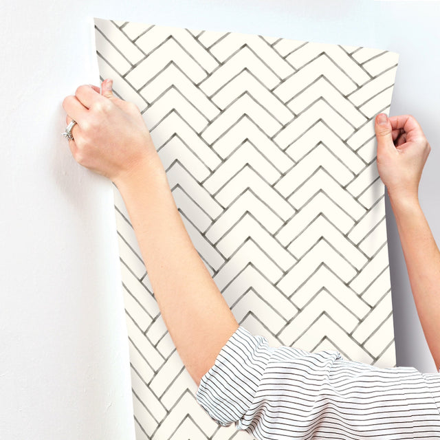 Oswin Black Tiered Herringbone Wallpaper with Chevron Graphics Pattern - Chesapeake 3125-72366