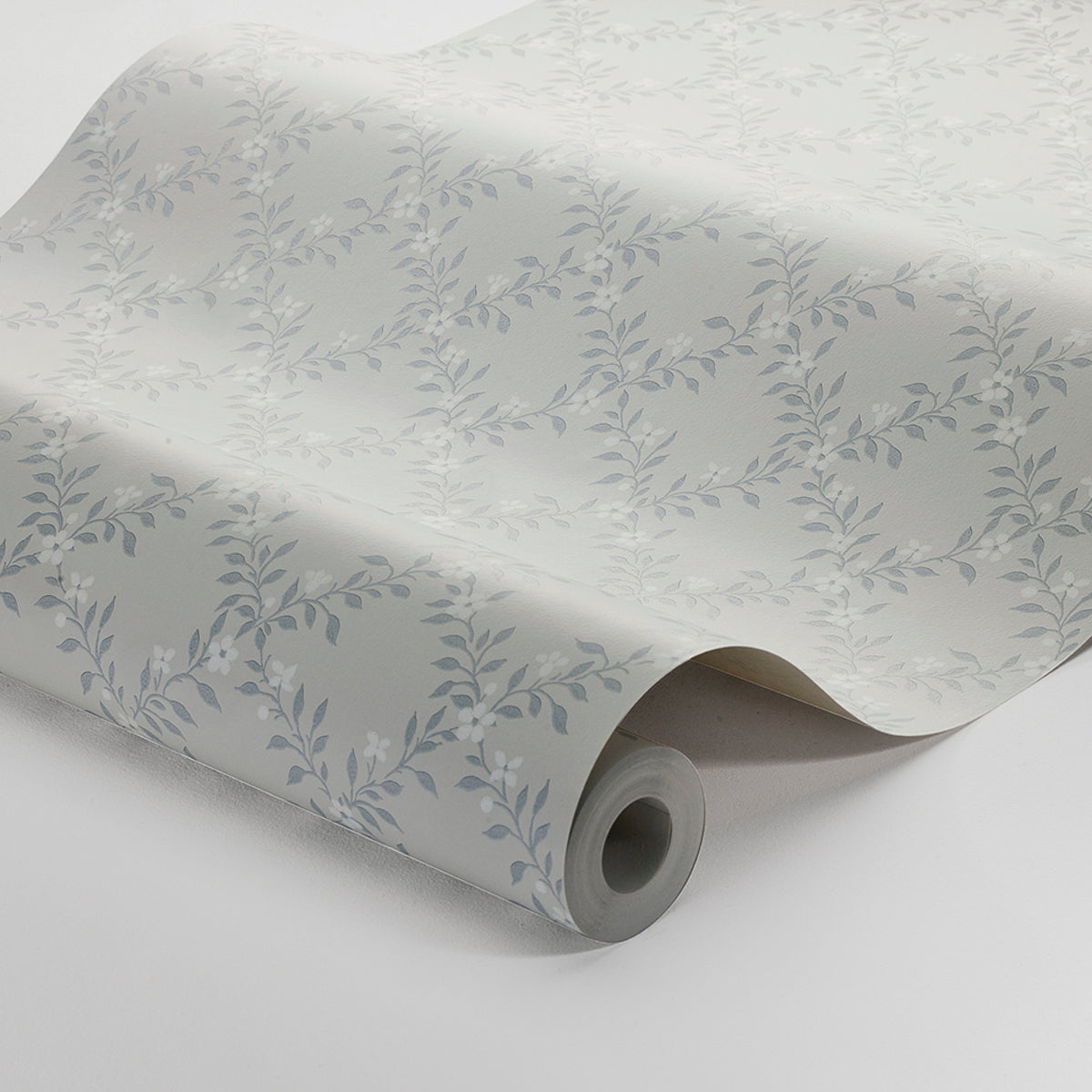 SOMMARSLÖJA Blue Floral Lattice Wallpaper by Boråstapeter – Schumacher 3269