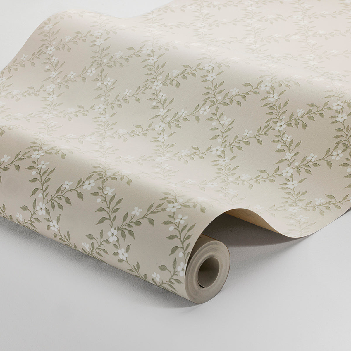 Sommarslöja Sage by Boråstapeter Classic Floral Lattice Wallpaper – Schumacher 3271