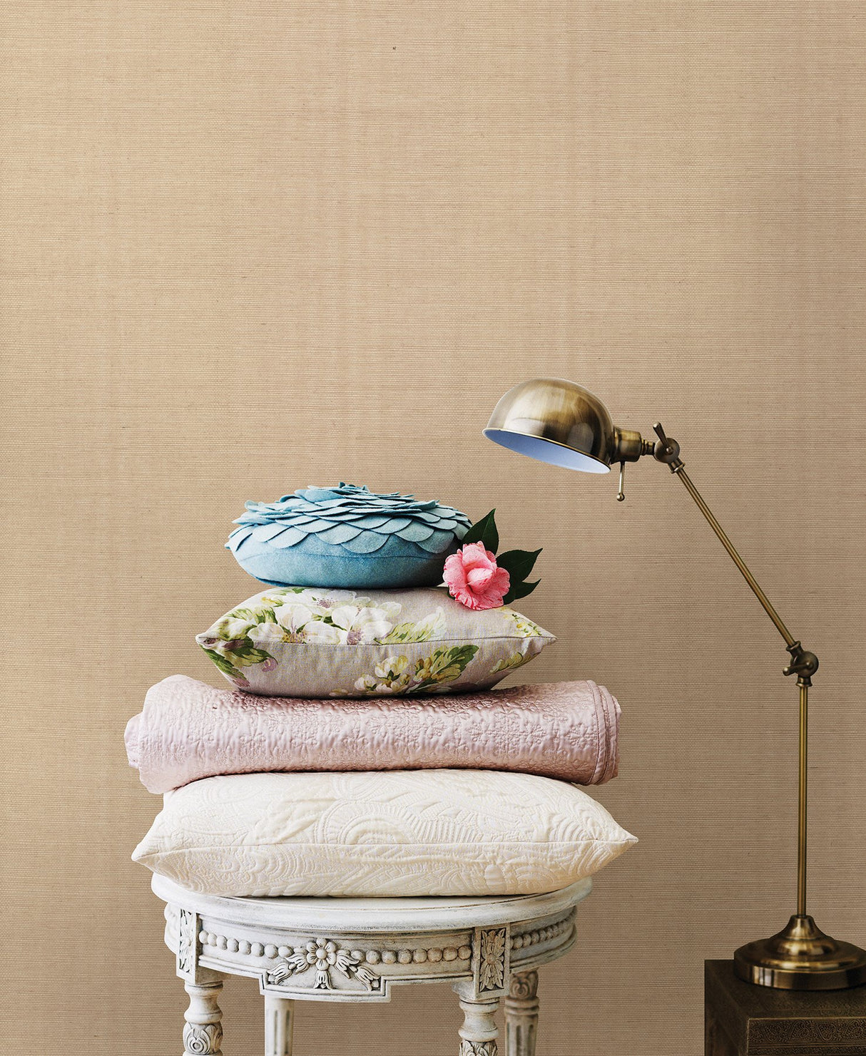 Rhona Peach Solid Grasscloth Wallpaper with Traditional Textured Pattern - Advantage 4018-0046