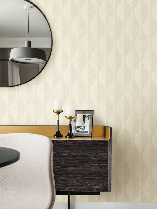 Oresome Cream Ogee Wallpaper with Metallic Textured Graphics - Advantage 4025-82507