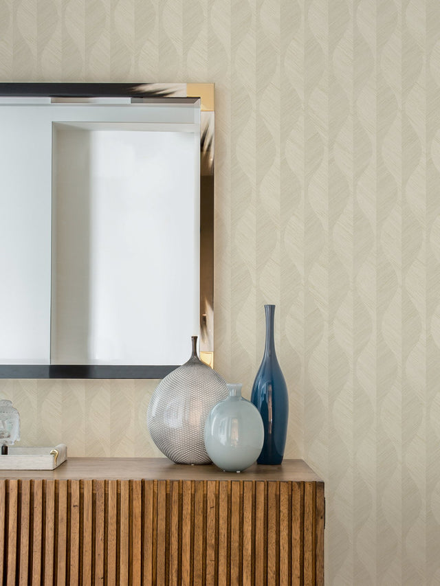 Oresome Cream Ogee Wallpaper with Metallic Textured Graphics - Advantage 4025-82507
