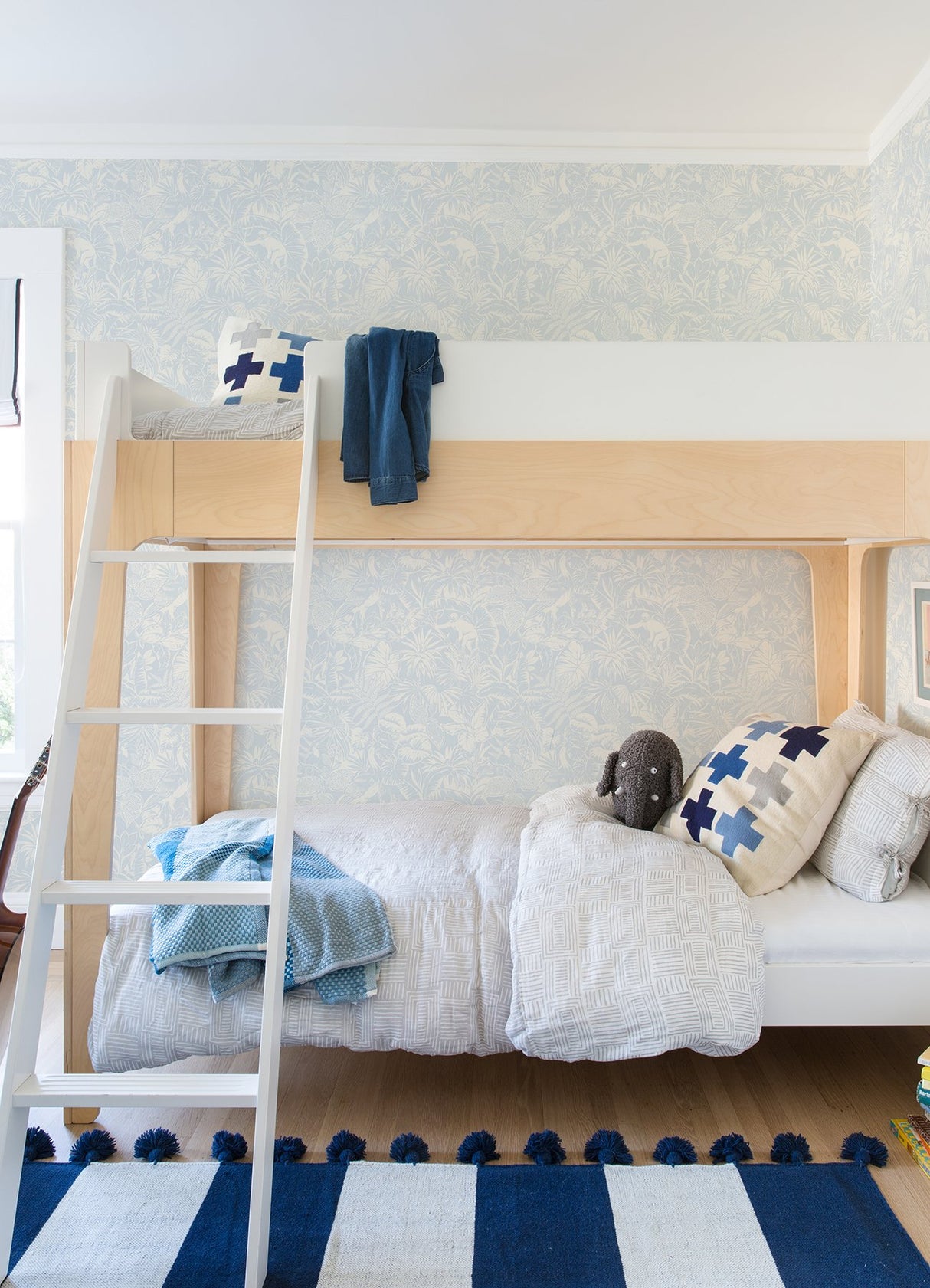 Corcovado Light Blue Jungle Jamboree Wallpaper with Coastal Botanical Animal Motif - Chesapeake 4071-71012