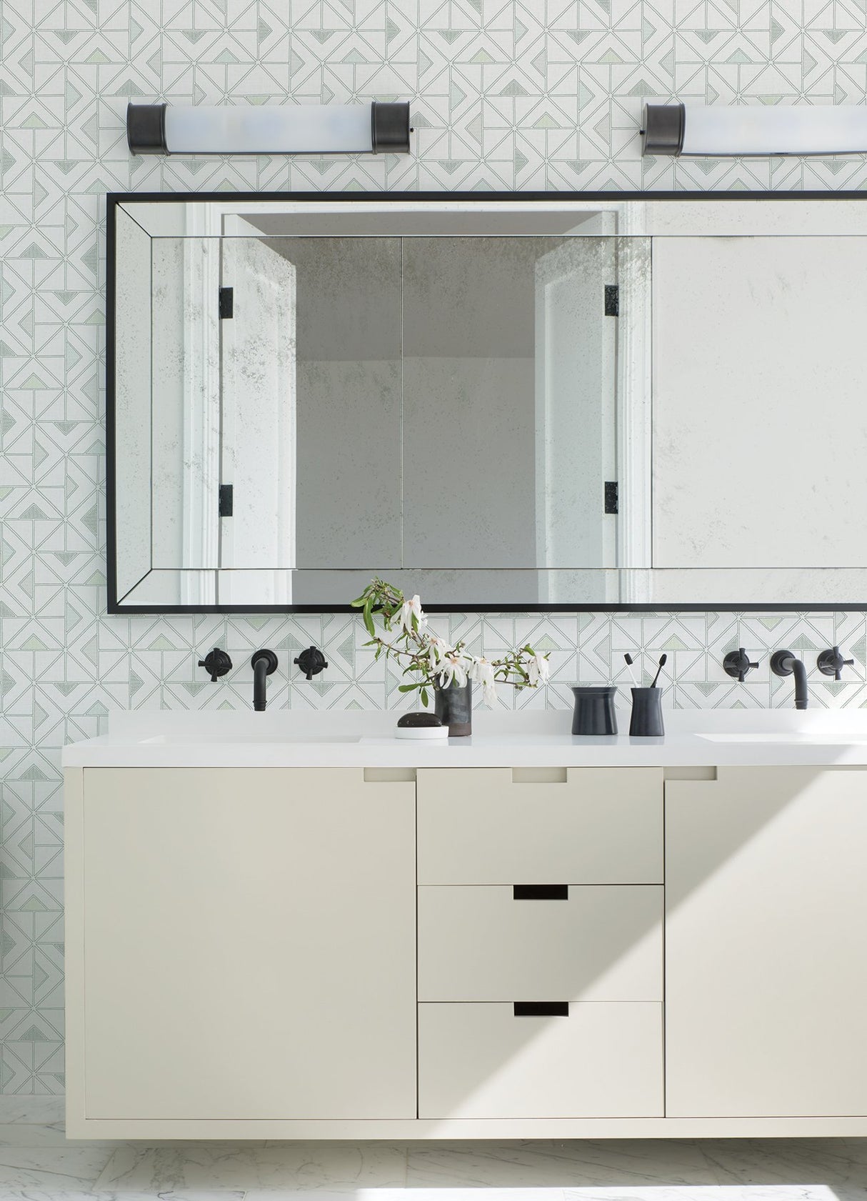 Jekyl Green Triangles Wallpaper with Retro Geometric Pattern - A-Street Prints 4074-26634