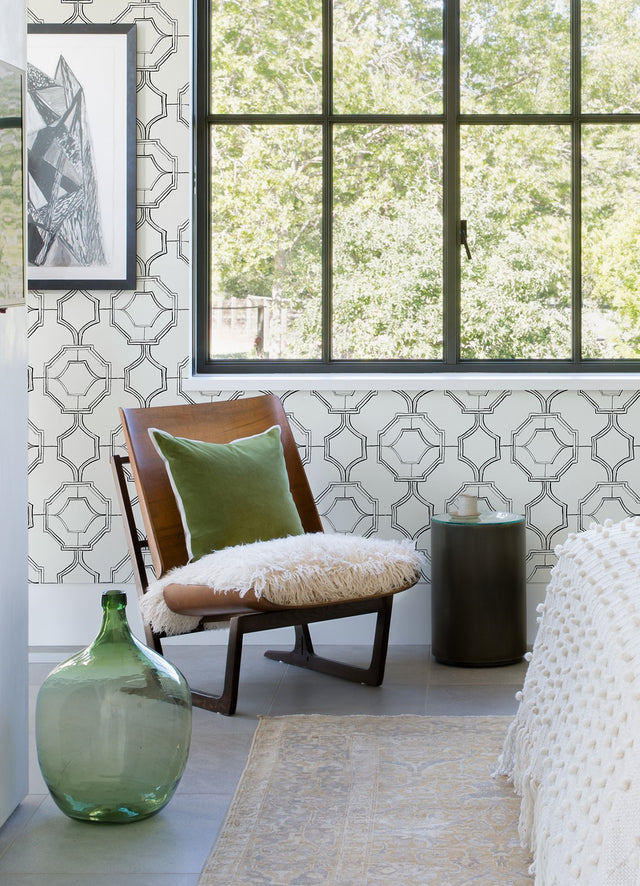 Gallina Charcoal Trellis Wallpaper with Graphic Lattice Pattern, Transitional Style - Brewster 4081-26315