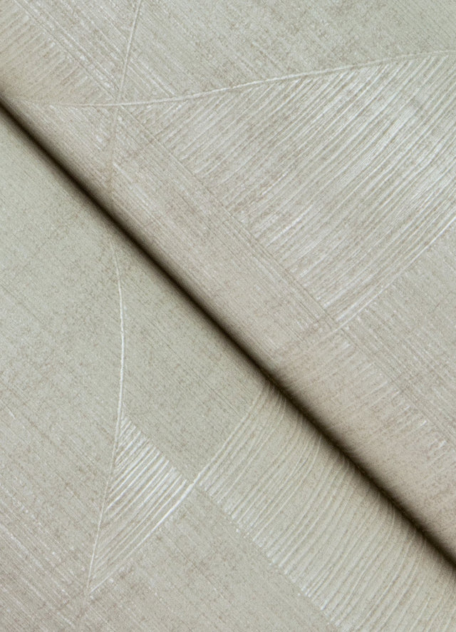 Wegener Ivory Geometric Wallpaper with Metallic Textured Diamond Pattern - Advantage 4082-381966