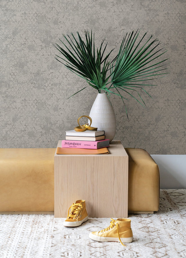 Zilarra Light Grey Abstract Snakeskin Wallpaper with Metallic Geometric Snakeskin Motif - A-Street Prints 4105-86616