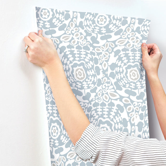 Divine Light Blue Abstract Medallion Wallpaper with Modern Abstract Medallion Pattern - A-Street Prints 4122-27039