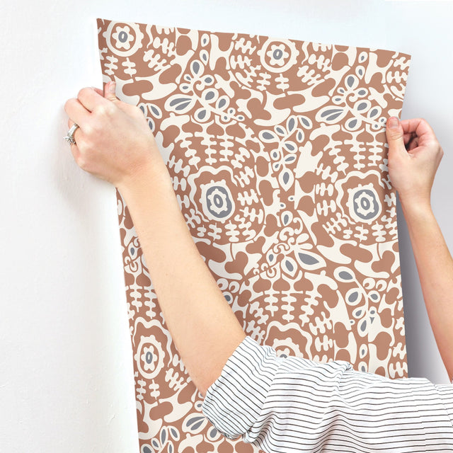 Divine Rust Abstract Medallion Wallpaper with Modern Abstract Medallion Pattern - A-Street Prints 4122-27041