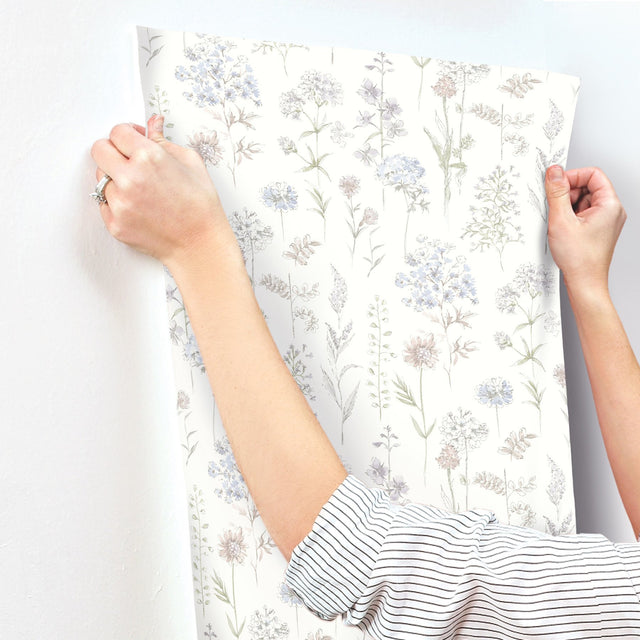 Bergamot Lavender Wildflower Wallpaper with Botanical Watercolor Floral Pattern - Chesapeake 4134-72504