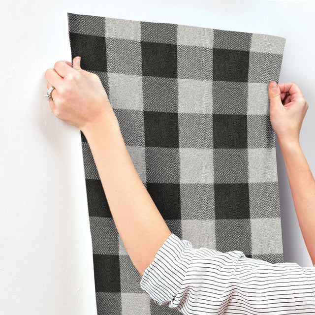 Lumberjack Black Wallpaper with Buffalo Plaid Farmhouse Graphic - Chesapeake 4142-72622