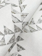 Scrap Quilt Grey Wallpaper with Geometric Quilt Pattern, Traditional Textured Non Woven - Brewster 4142-72630