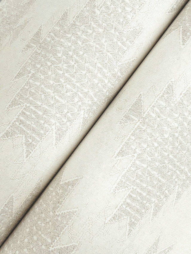 Stitched Heirloom White Wallpaper with Medallions Graphic Pattern, Farmhouse Style - Chesapeake 4142-72664