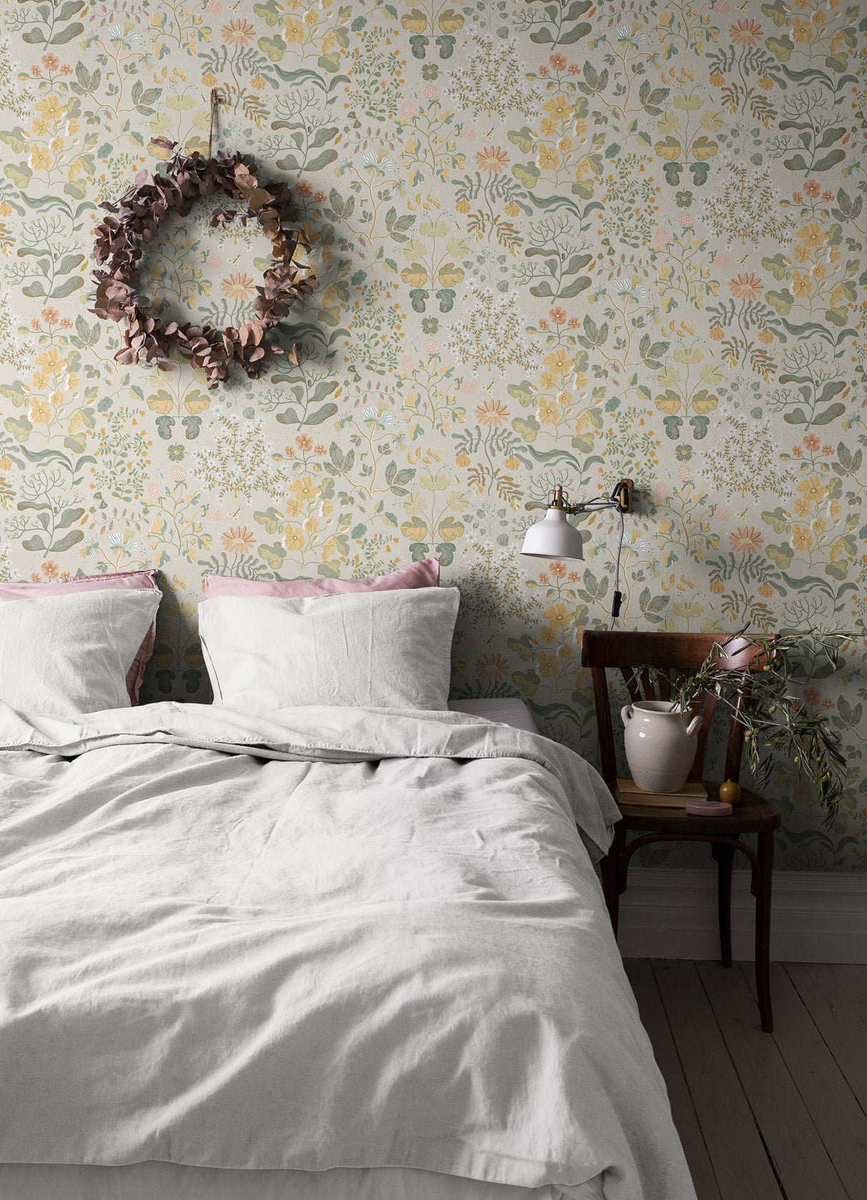 Groh Apricot Floral Wallpaper by A-Street Prints Scandinavian Botanical Whimsical Non Woven Unpasted Wallpaper 20.9 in x 33 ft - MD22003