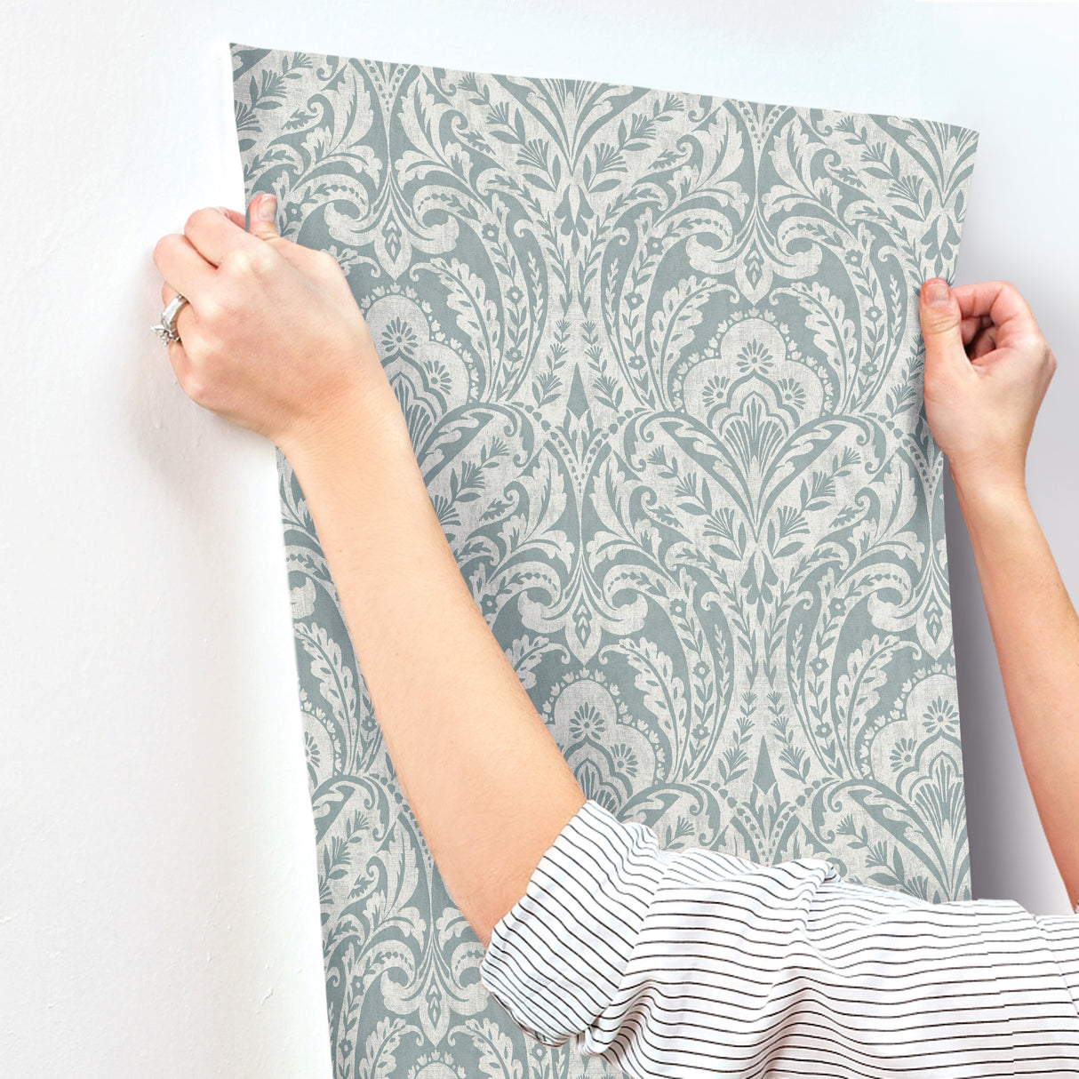 Berkshire Denim by A-Street Prints Damask Wallpaper – A-Street Prints 4147-27380