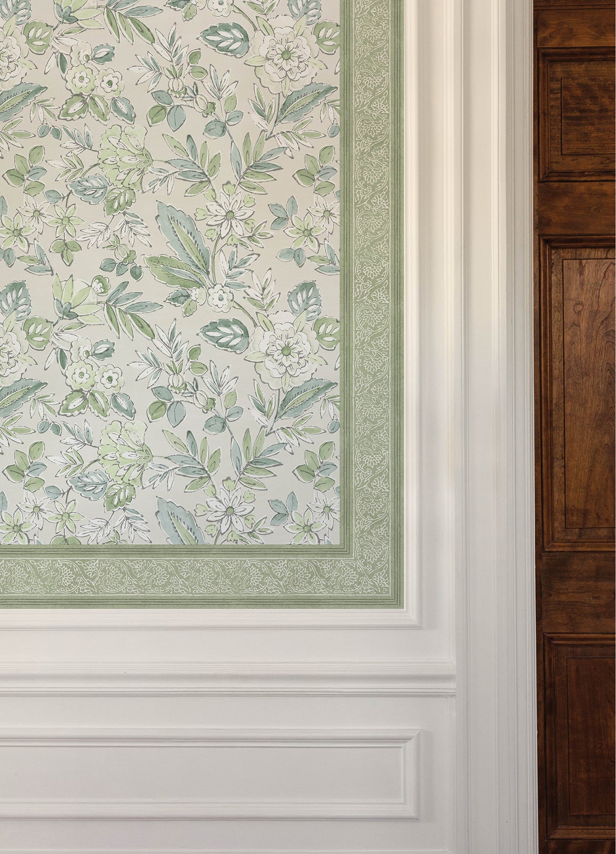 Carved Floral Green Trim Wall Border Green by Chesapeake Botanical Floral Non Woven Hybrid Unpasted Wallpaper Border - 4148-14501