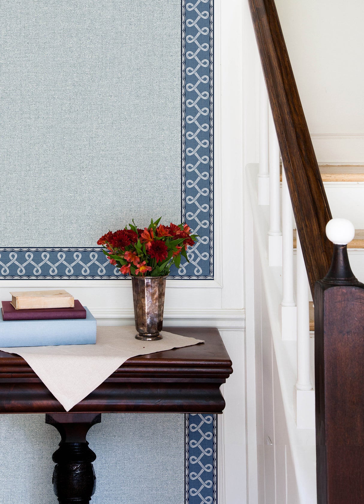 Scalloped Ribbon Blue Trim Wall Border by Chesapeake Non Woven Geometric Transitional Washable Wallpaper Border - 4148-14505