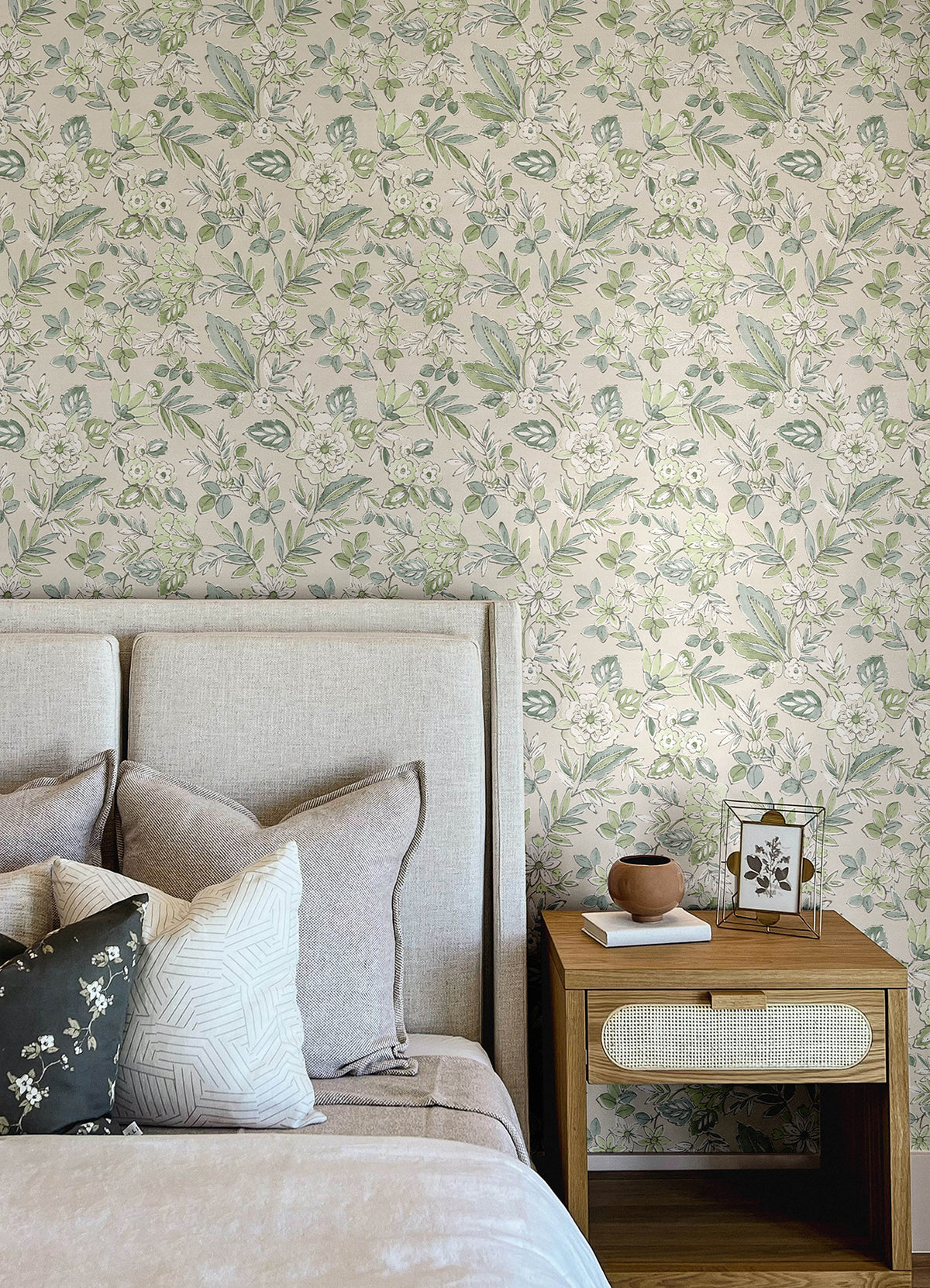 Begonia Sea Green by Chesapeake Floral Trail Wallpaper - Brewster 4148-27424-Sample