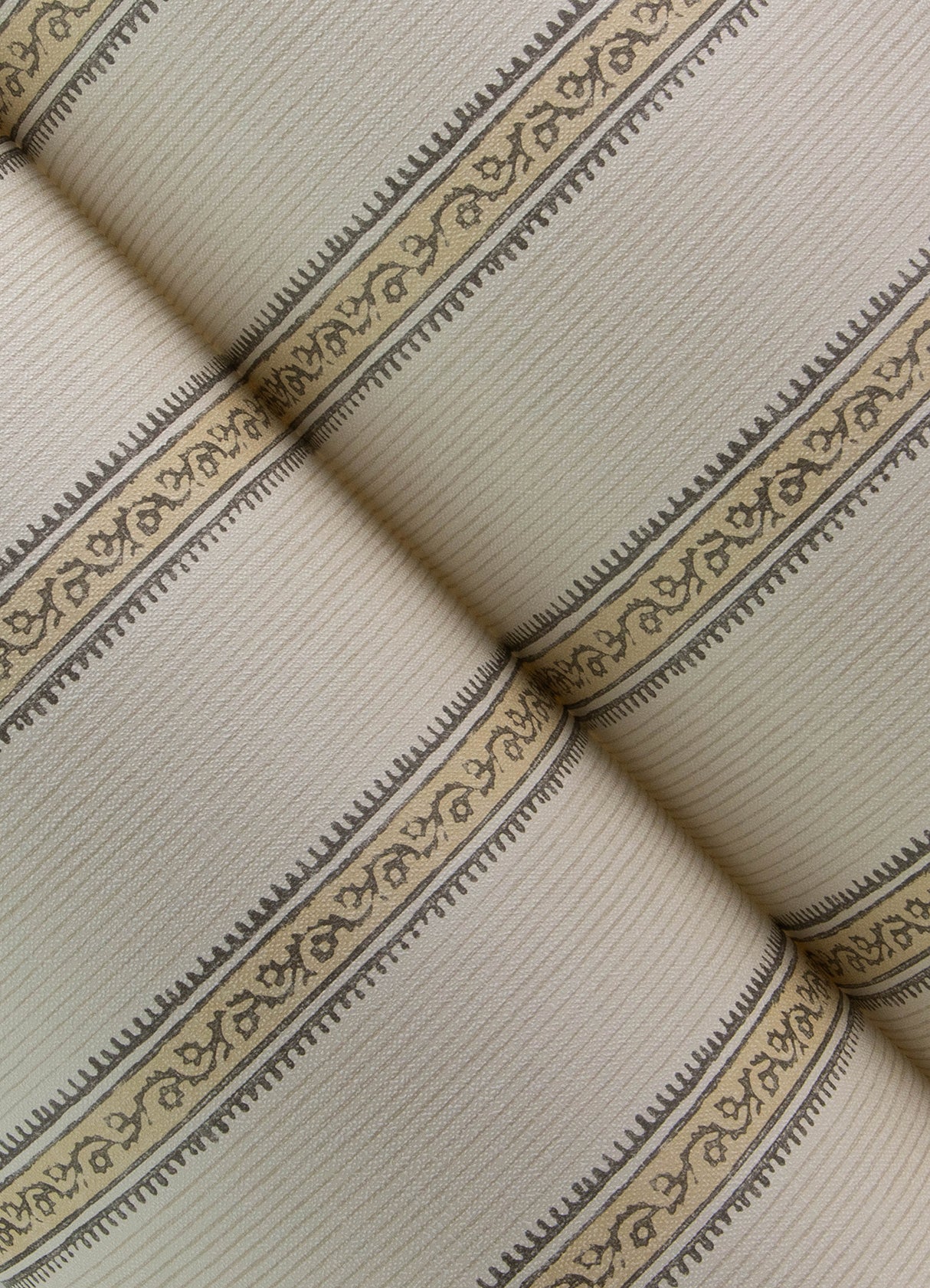 Mandevilla Honey by Chesapeake Vine Stripe Wallpaper – Brewster Home Fashions 4148-27430