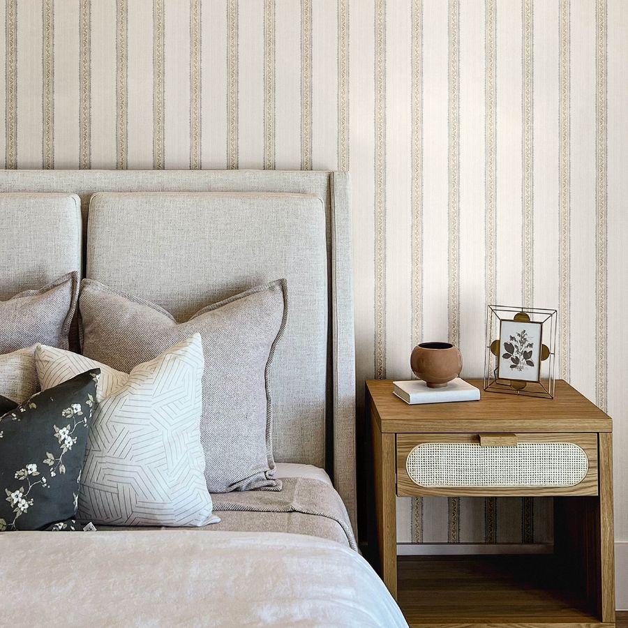 Mandevilla Honey by Chesapeake Vine Stripe Wallpaper – Brewster Home Fashions 4148-27430