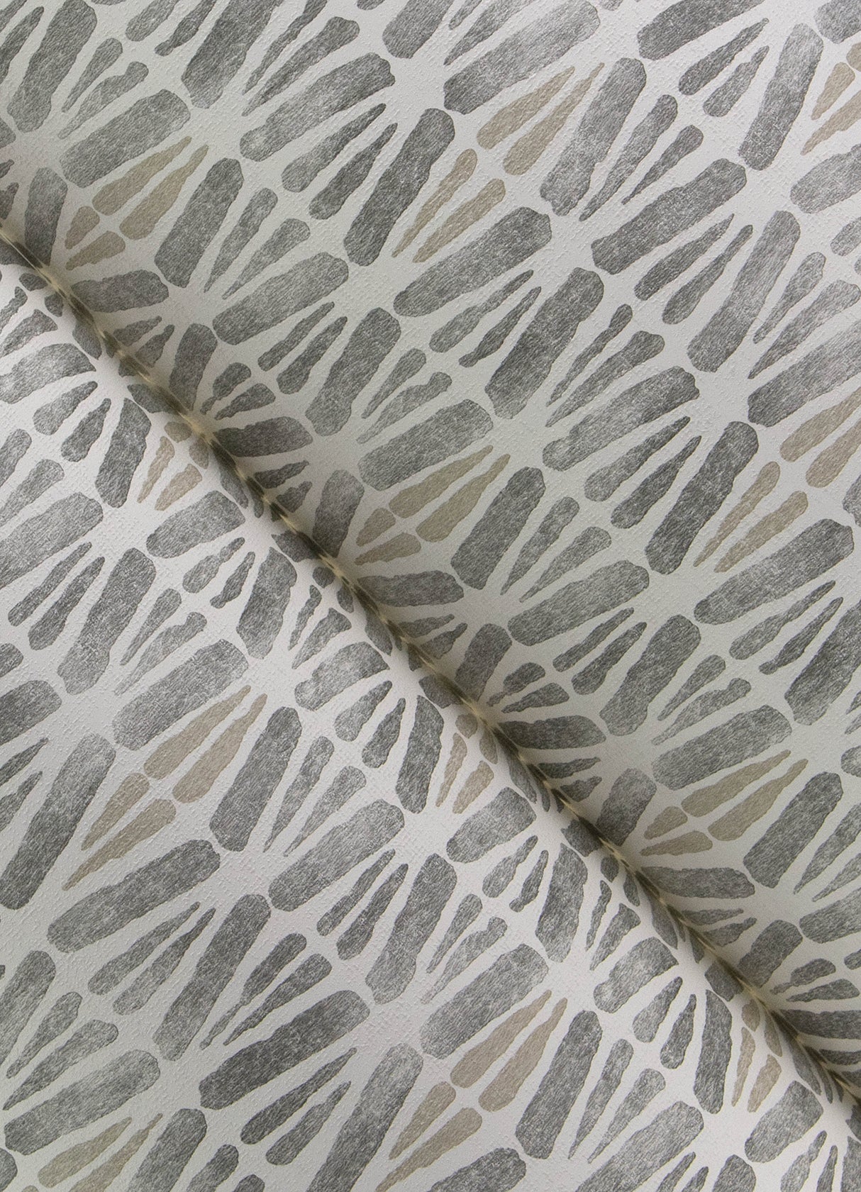 Nabi Charcoal by Chesapeake Geometric Wallpaper – Brewster Home Fashions 4148-27463