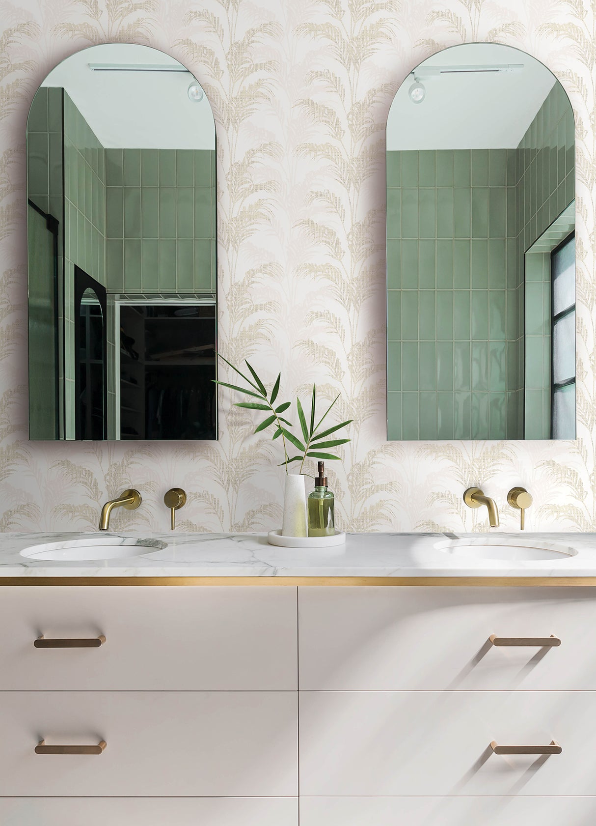 Rattan Ivory Palm Wallpaper Ivory by Advantage Tropical Botanical Wallpaper – Brewster Home Fashions 4168-17735