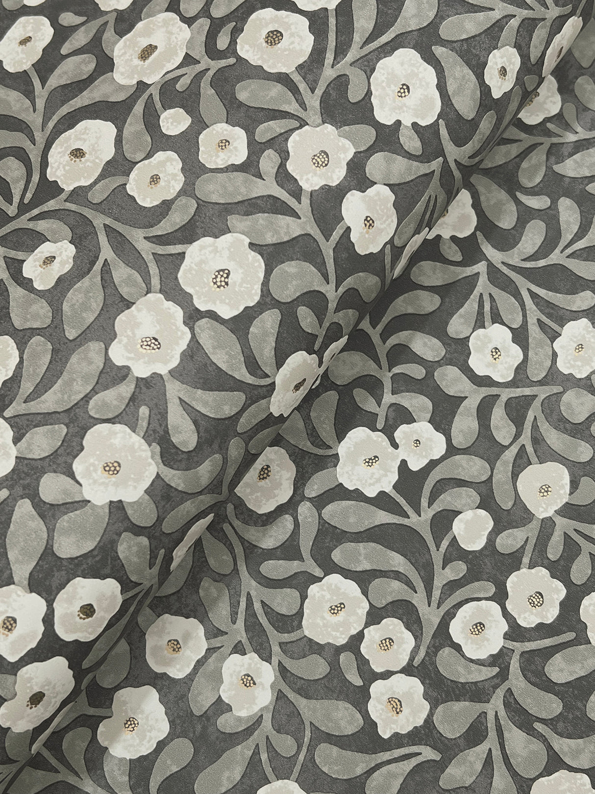 Poppy Trail Black by Chesapeake Botanical Floral Wallpaper – Brewster Home Fashions 4169-83133