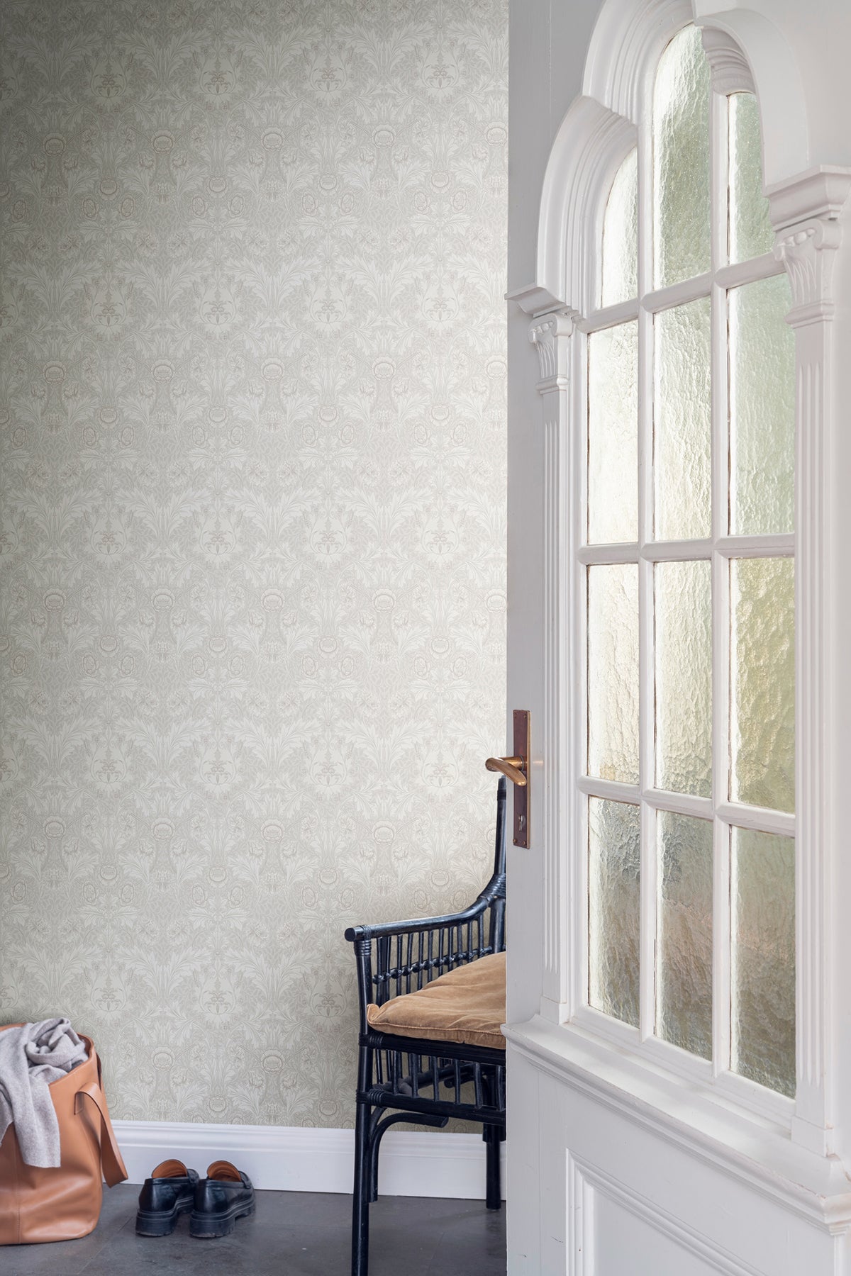 Myrtle Dove by A-Street Prints Floral Ogee Wallpaper – Brewster Home Fashions 4171-82056