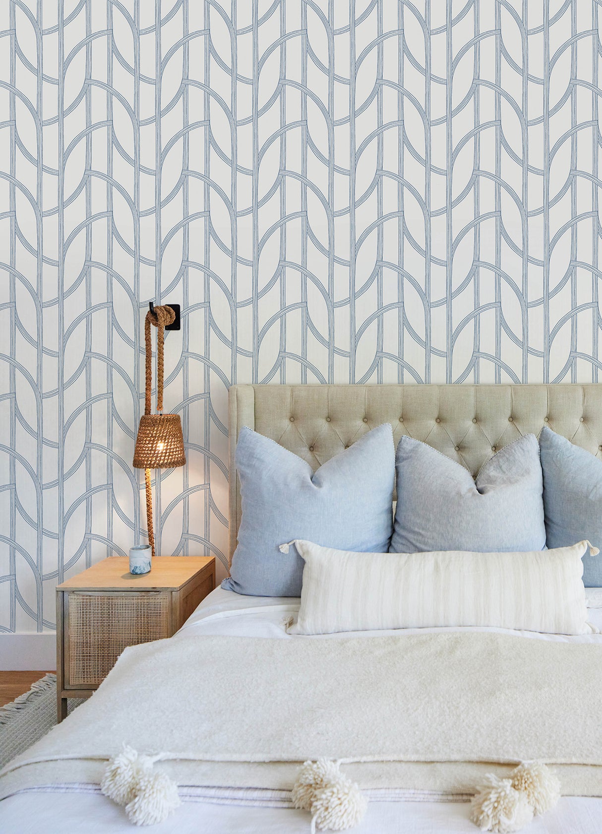 Salvo Navy by A-Street Prints Curved Contours Wallpaper – A-Street Prints 4172-82010