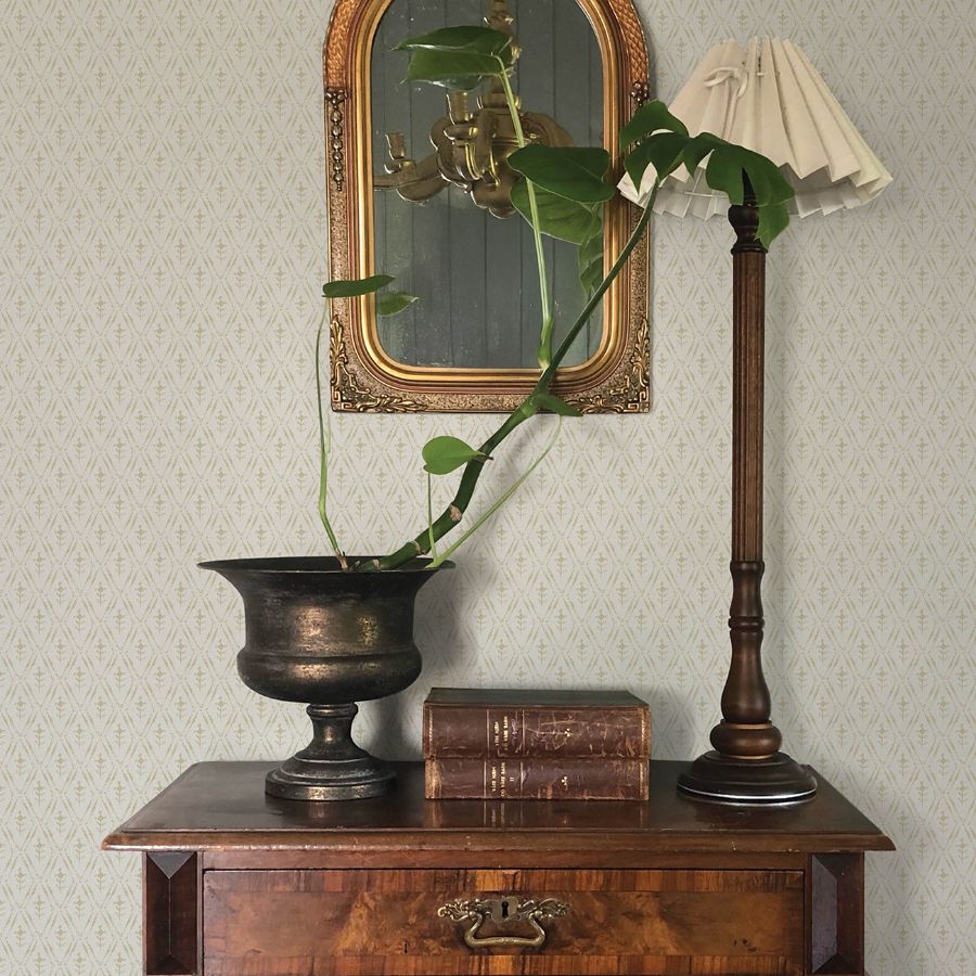 Tillie Neutral by Chris Loves Julia Diamond Floral Wallpaper – A-Street Prints 4173-27669