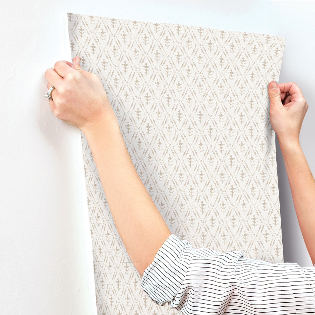 Tillie Taupe by Chris Loves Julia Diamond Floral Wallpaper – A-Street Prints 4173-27673