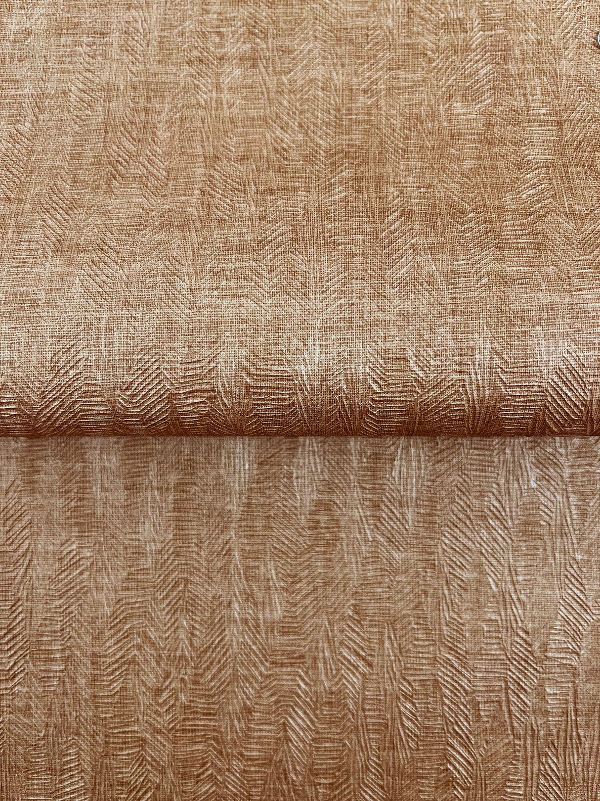 Bryson Copper by Warner Feathered Texture Wallpaper – Brewster Home Fashions 4174-4655