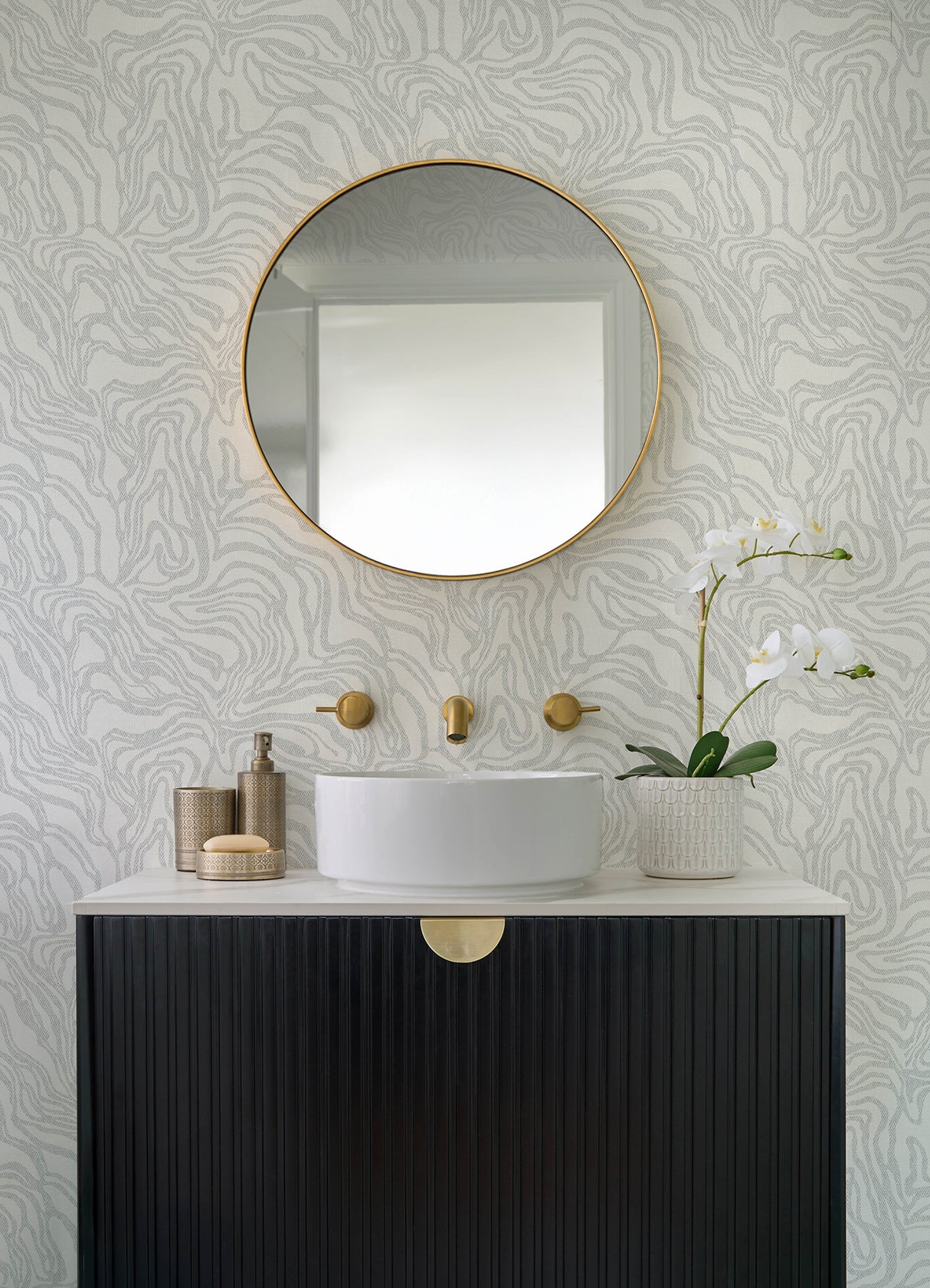 Massar Silver by A-Street Prints Modern Marbled Wallpaper – A-Street Prints 4177-27708