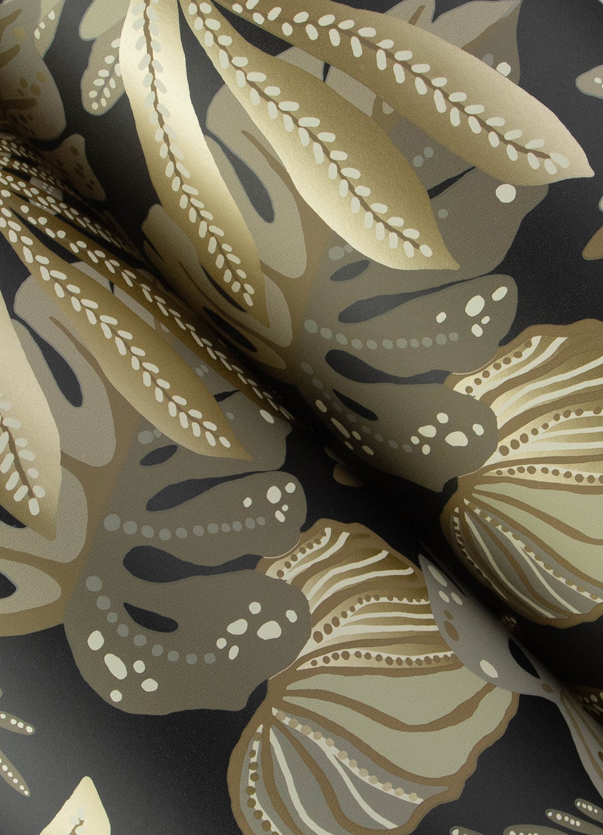 Alocasia Neutral by A-Street Prints Tropical Foliage Wallpaper – A-Street Prints 4177-27736