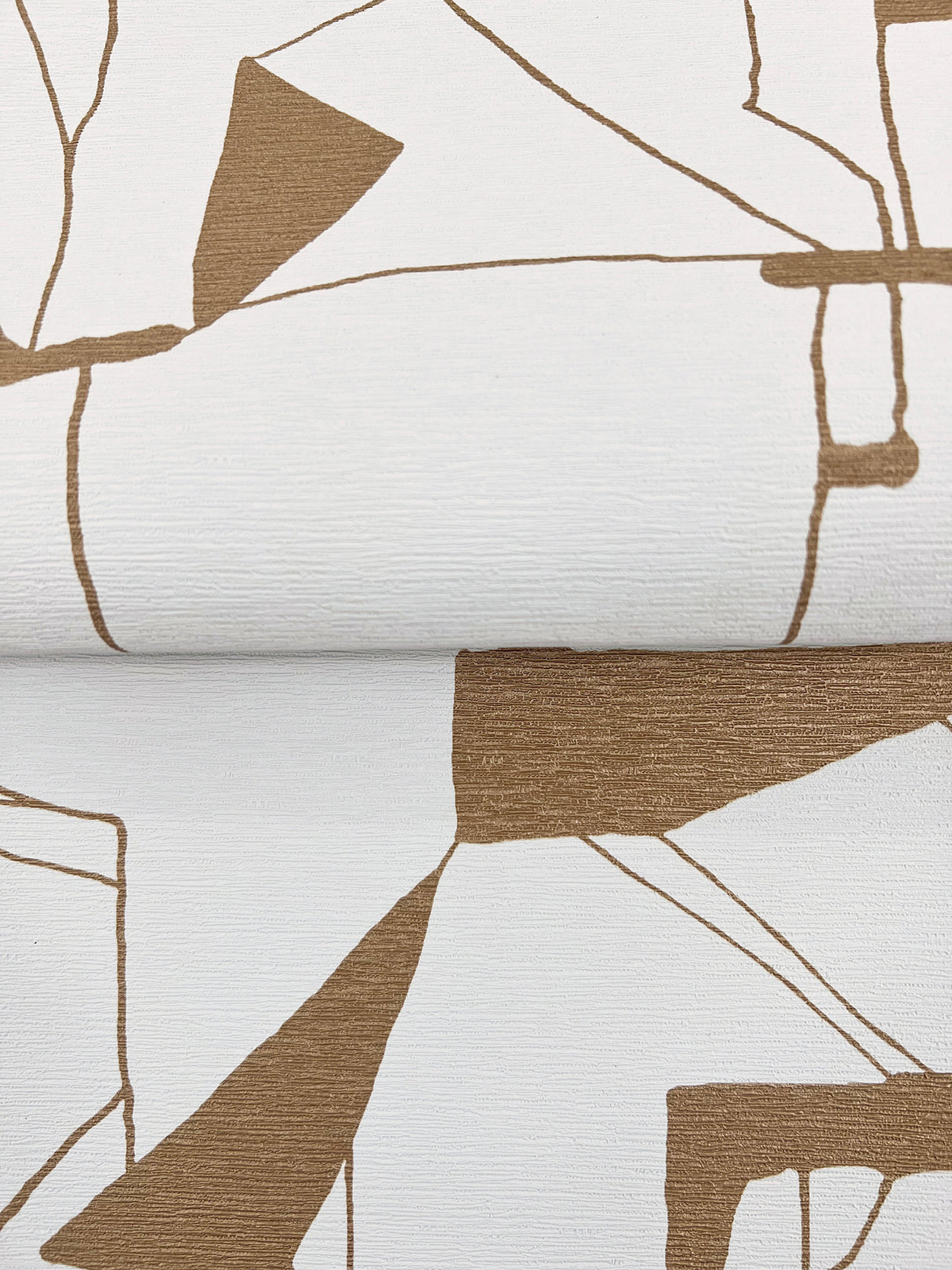 Calder Gold by Warner Abstract Wallpaper – Brewster Home Fashions 4178-4446