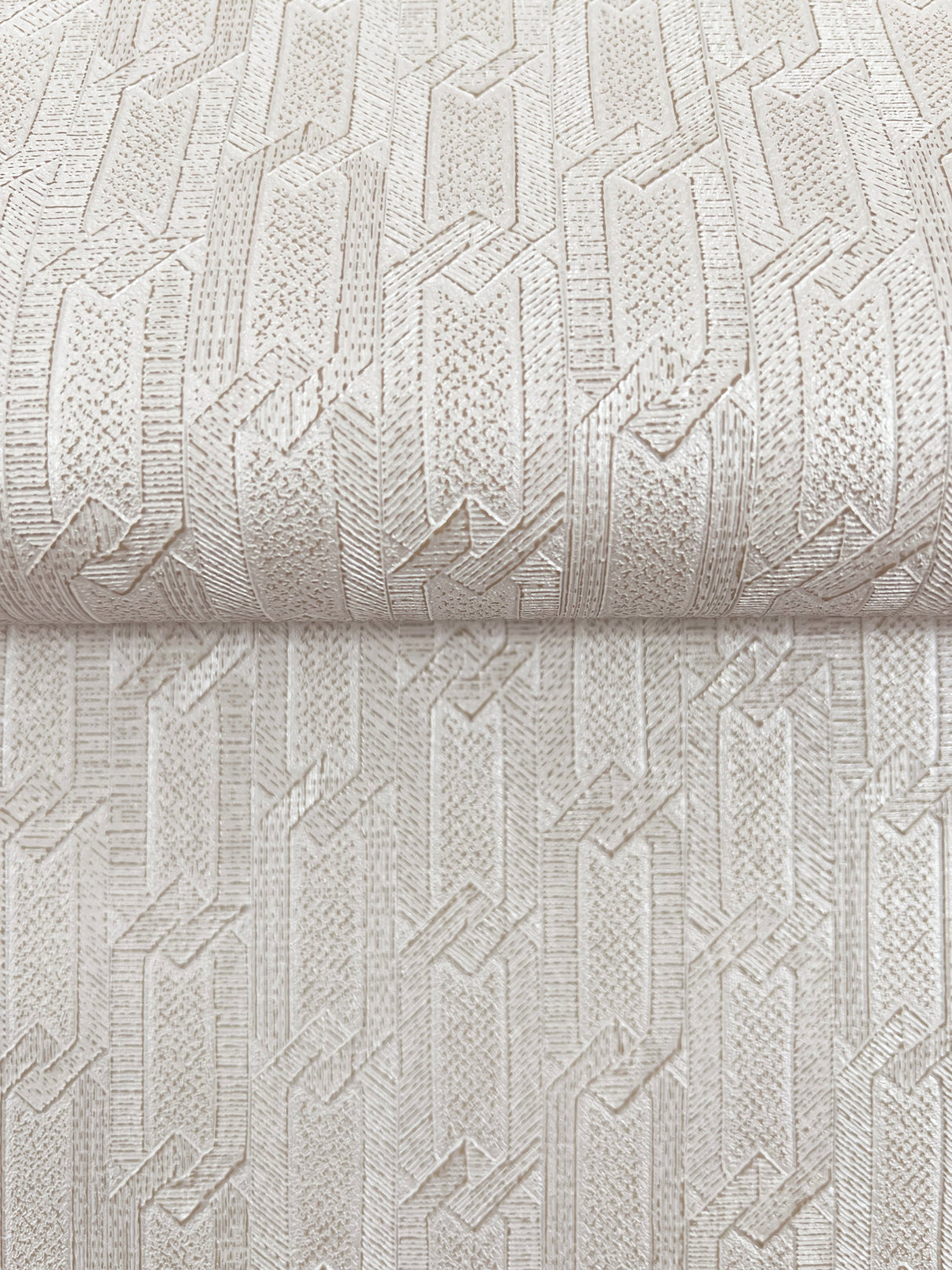Wesley Ivory by Warner Chain Wallpaper – Brewster 4184-4902