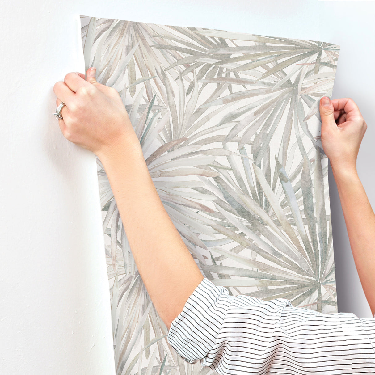 Corifa Cream by A-Street Prints Palm Leaf Wallpaper – A-Street Prints 4193-7450