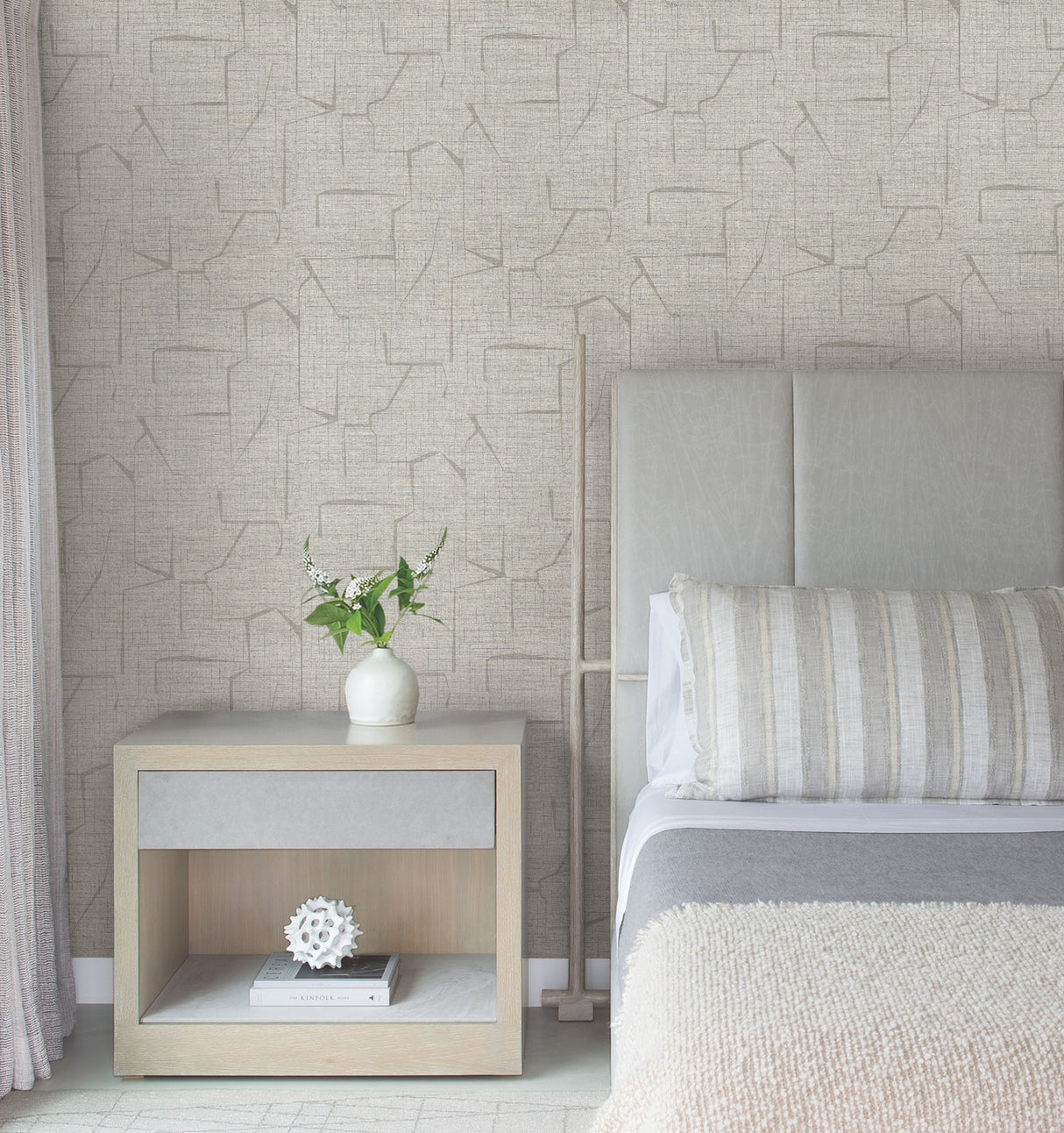 Lyle Olive by Warner Abstract Geometric Wallpaper – Brewster Home Fashions 4195-5324