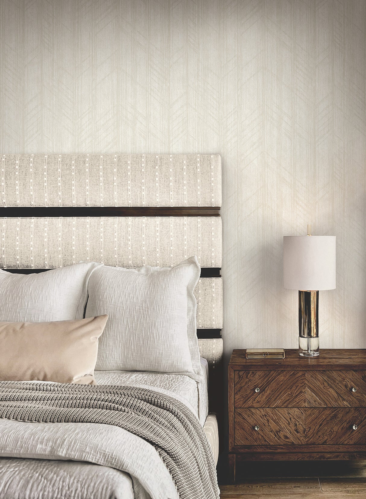 Winthrop Beige Geometric Textured Non Woven Unpasted Wallpaper by Ronald Redding from Private Reserve Collection - 4211-83522