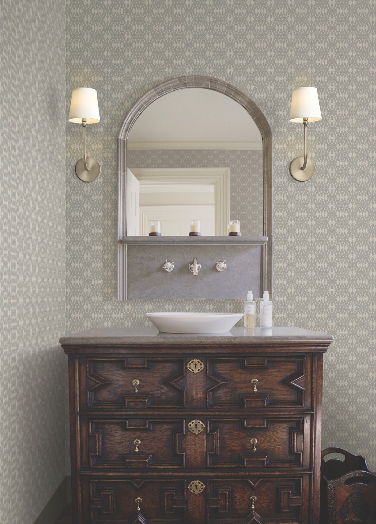 Radcliffe Grey Diamond Motif Modern Geometric Textured Non Woven Unpasted Wallpaper by Ronald Redding - 4211-83545