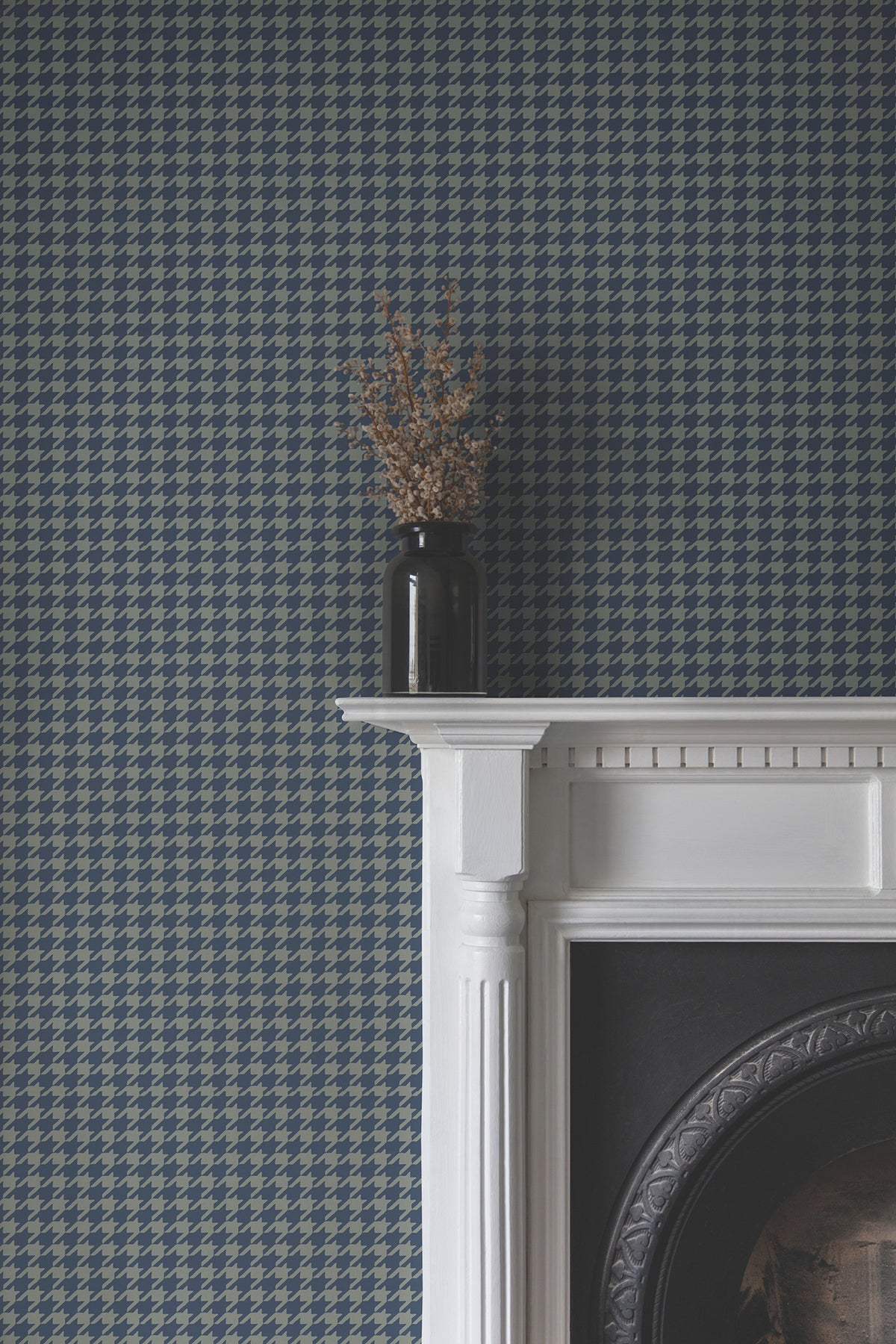 Watson Sea Green by Ronald Redding Masculine Houndstooth Pattern Unpasted Non Woven Wallpaper Roll 27-in x 27-ft Private Reserve 4211-83559
