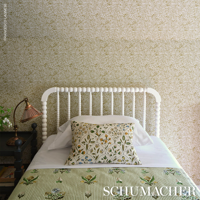 Willow Leaf Moss by Schumacher Botanical Wallpaper – Schumacher 5004137